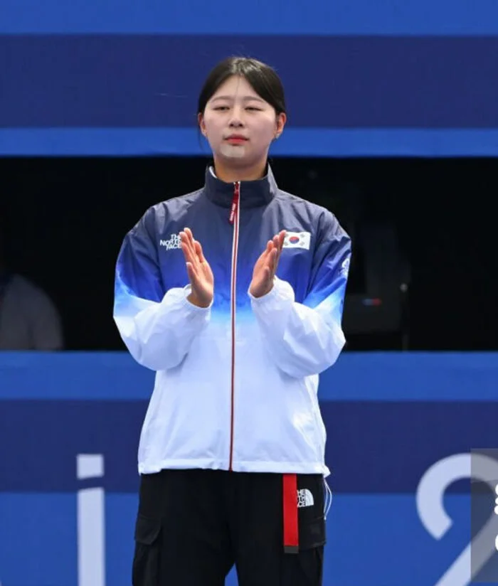 Paris-Olympic-Lim-Sihyeion-Jacket