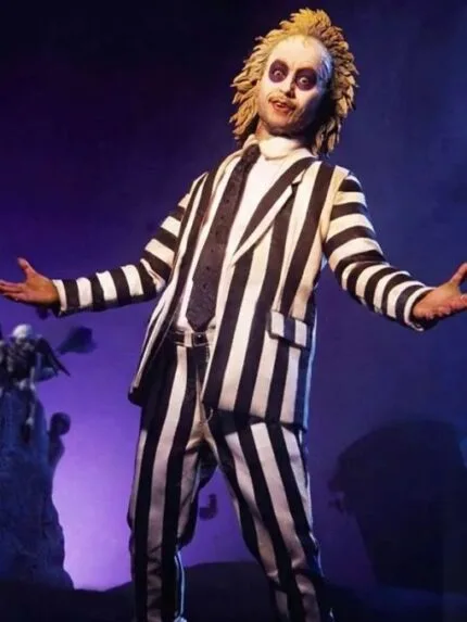 Beetlejuice-2024-Michael-Keaton-Striped-Suit-510x680