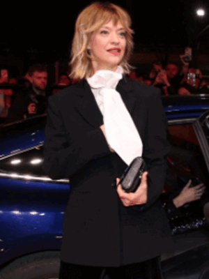 Heike Makatsch She Came to Me (2023) Black Blazer