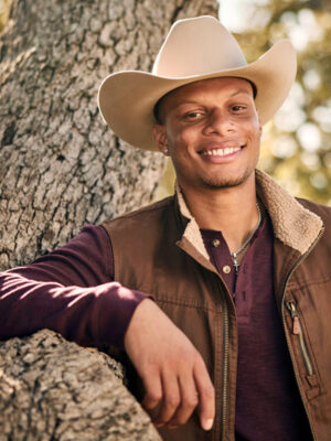 Farmer Wants a Wife S03 Jay Woods Vest